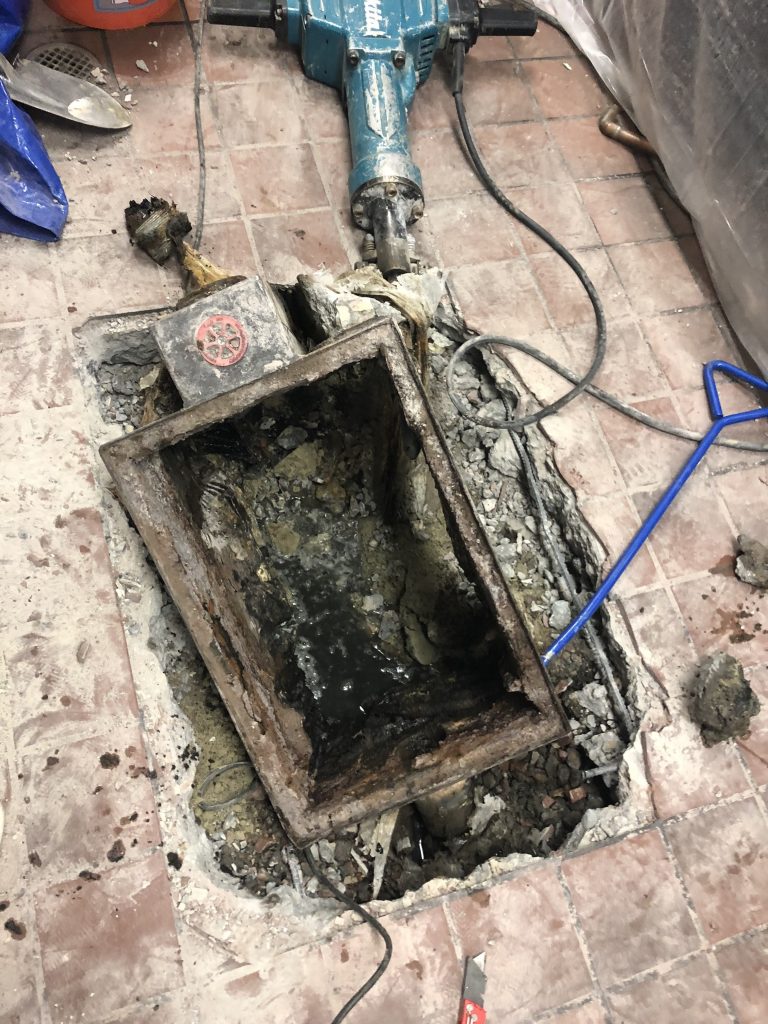 Grease Trap Replacement for Restaurants and Commercial Kitchen.