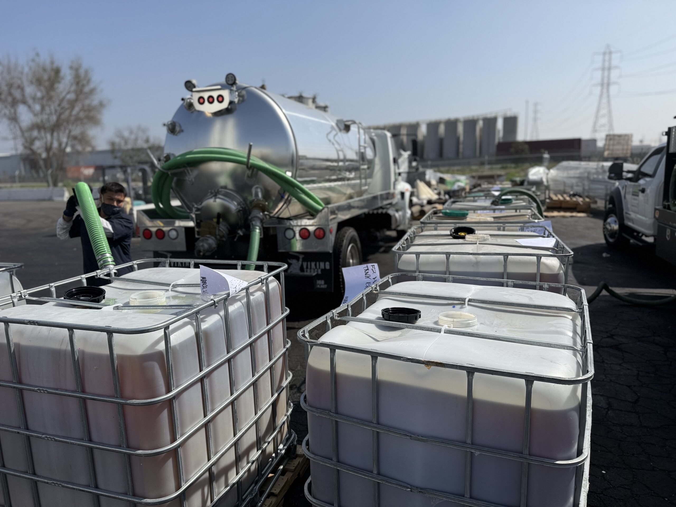 Restaurant used cooking oil collection service in Los Angeles